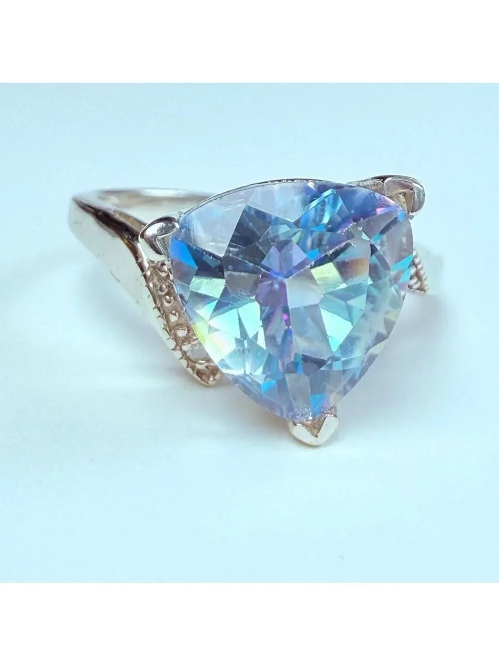 Estate 10K Solid White Gold 4 CT Mystic Topaz & Diamond Aurora Borealis Ring